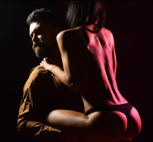 How to Choose the Best Erotic Wellness for Couples